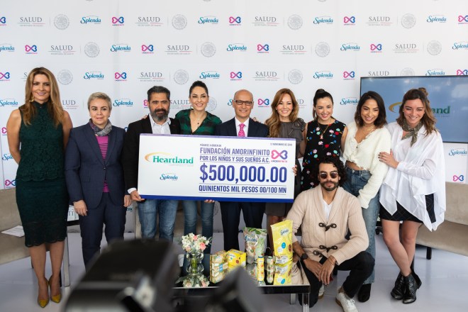 Marcela Cuevas, Mtra Ana Francis Guzmán, Oscar Aguilar, Bárbara Mori, Jesús Toraño, Maricarmen Oses, Fátima Torre, María Chacón, Regina Blandón, Gonzalo García Vivanco