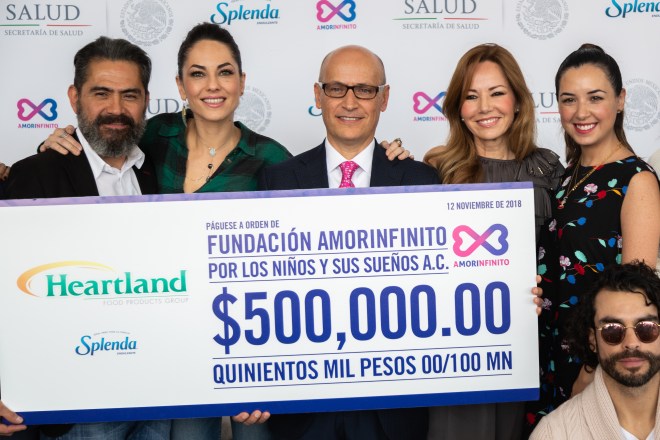 Oscar Aguilar, Bárbara Mori, Jesús Toraño, Maricarmen Oses, Fátima Torre, Gonzálo García Vivanco
